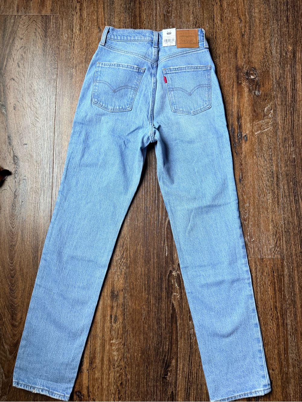 NWOT! Levi's Light Blue High-Rise Straight Jeans